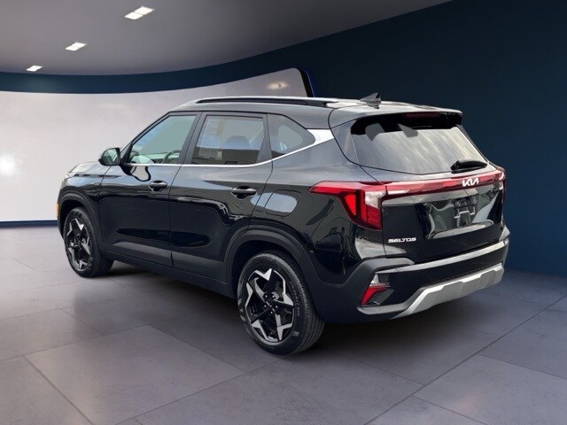 2024 Kia Seltos EX photo 3