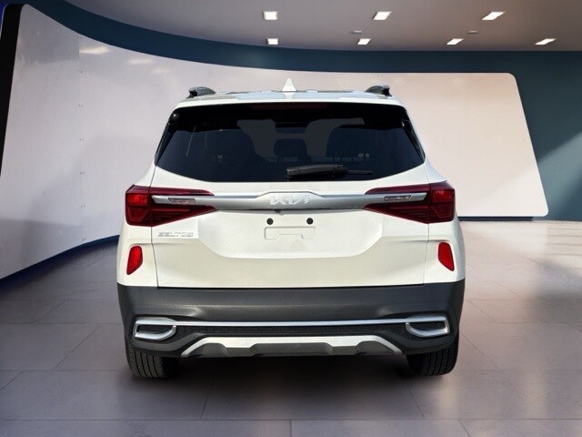 2023 Kia Seltos EX photo 4