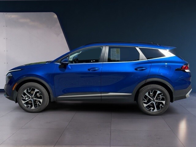 2025 Kia Sportage EX photo 2