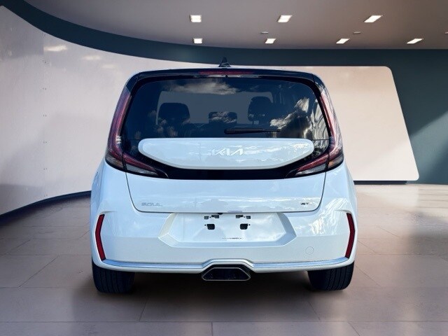 2023 Kia Soul GT-Line photo 3