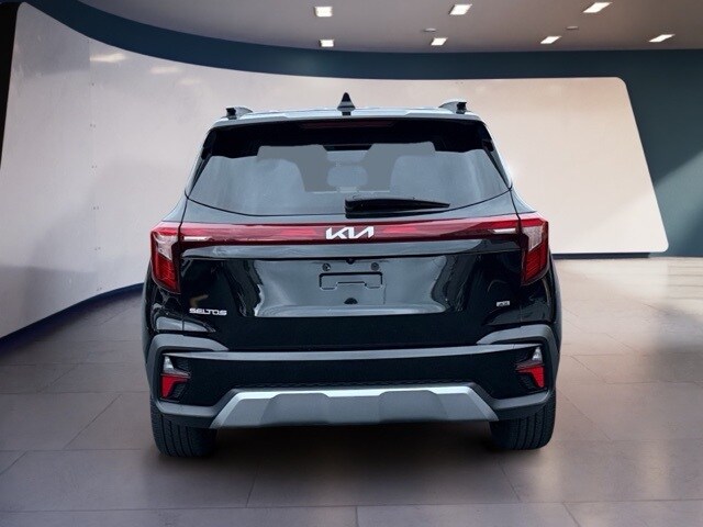2024 Kia Seltos SX photo 4
