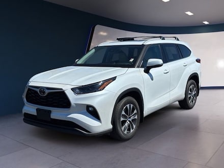 2022 Toyota Highlander XLE SUV
