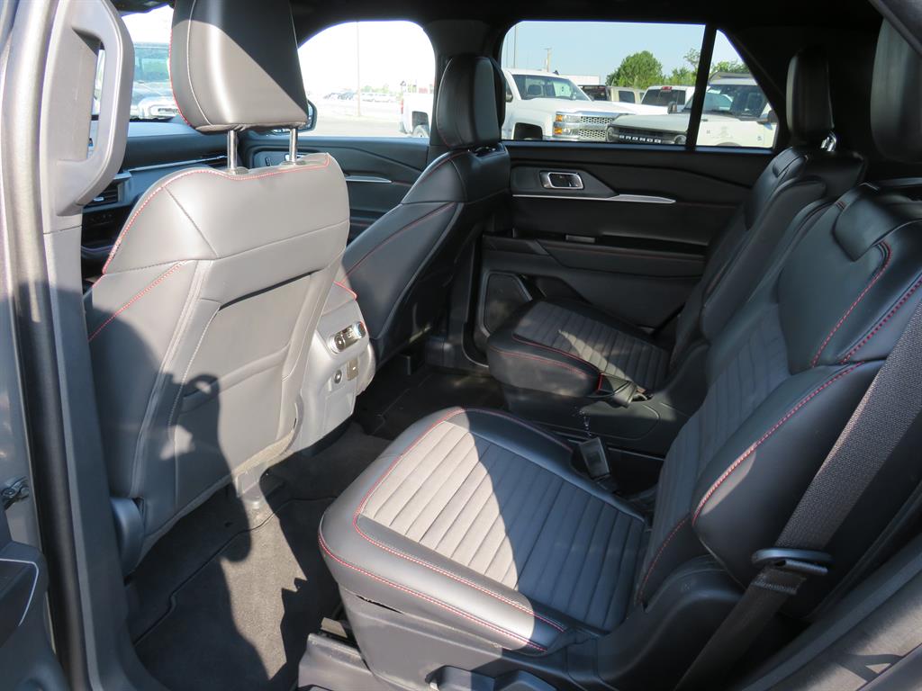 2025 Ford Explorer ST-LINE - Photo 25