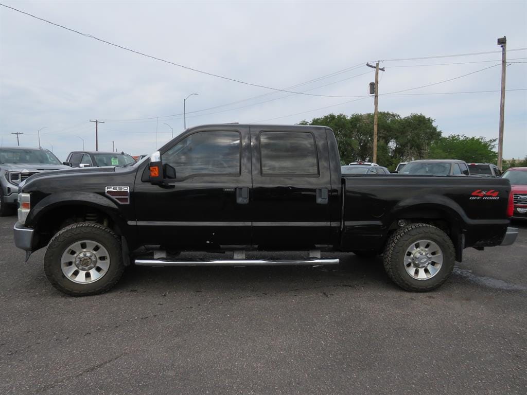 Used 2008 Ford F-250 Super Duty Lariat with VIN 1FTSW21R38ED34778 for sale in Chadron, NE