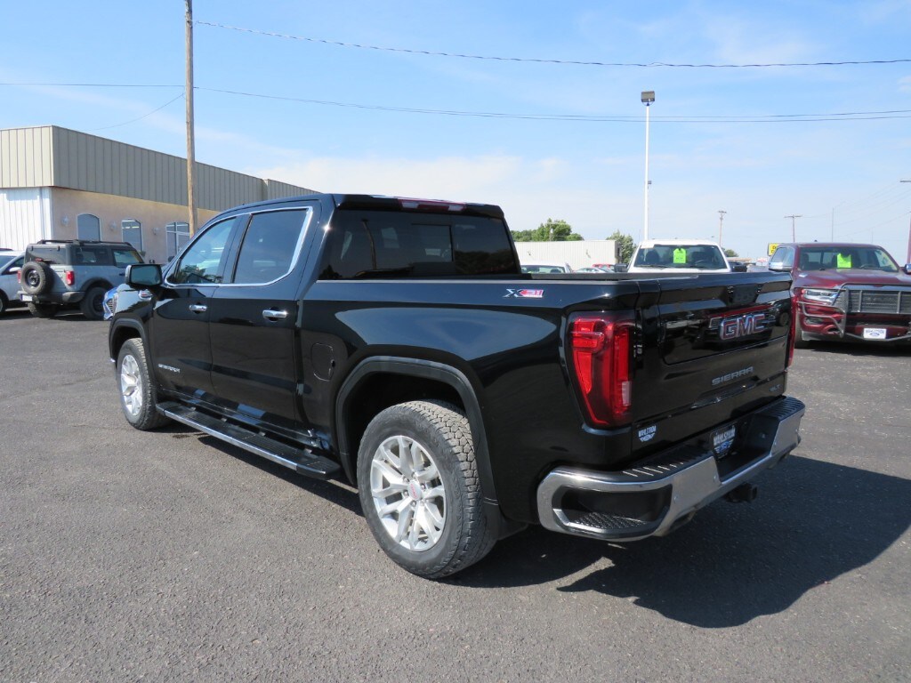 2021 Gmc Sierra 1500 SLT photo 3