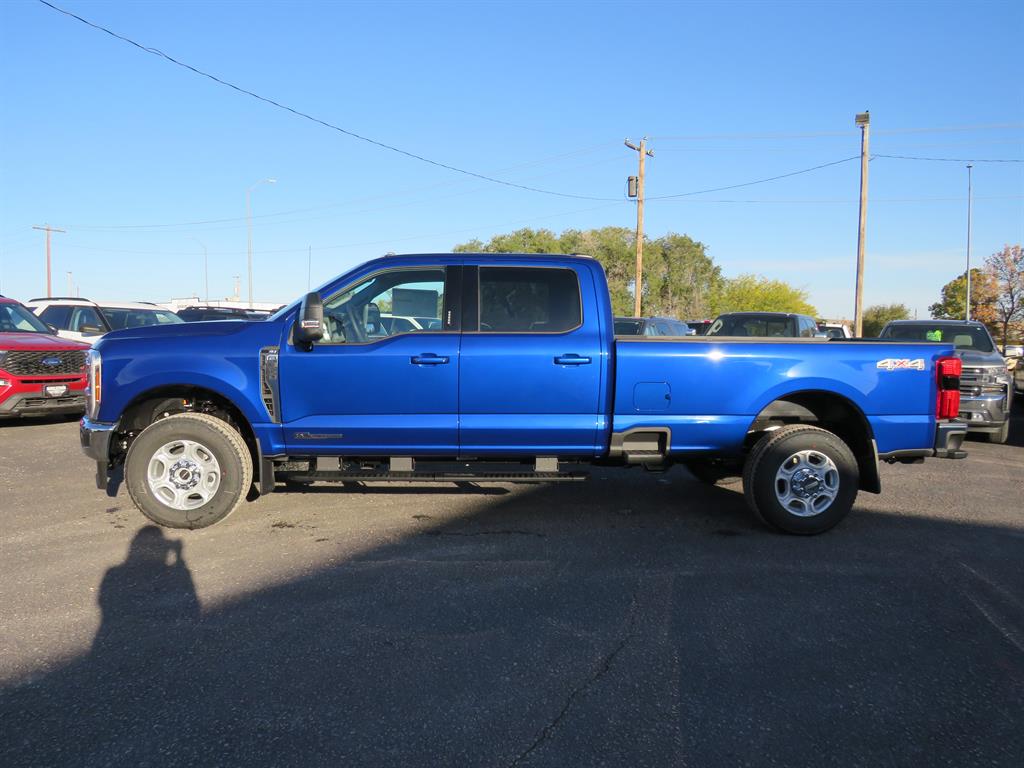 2026 Ford F-350 XLT photo 2