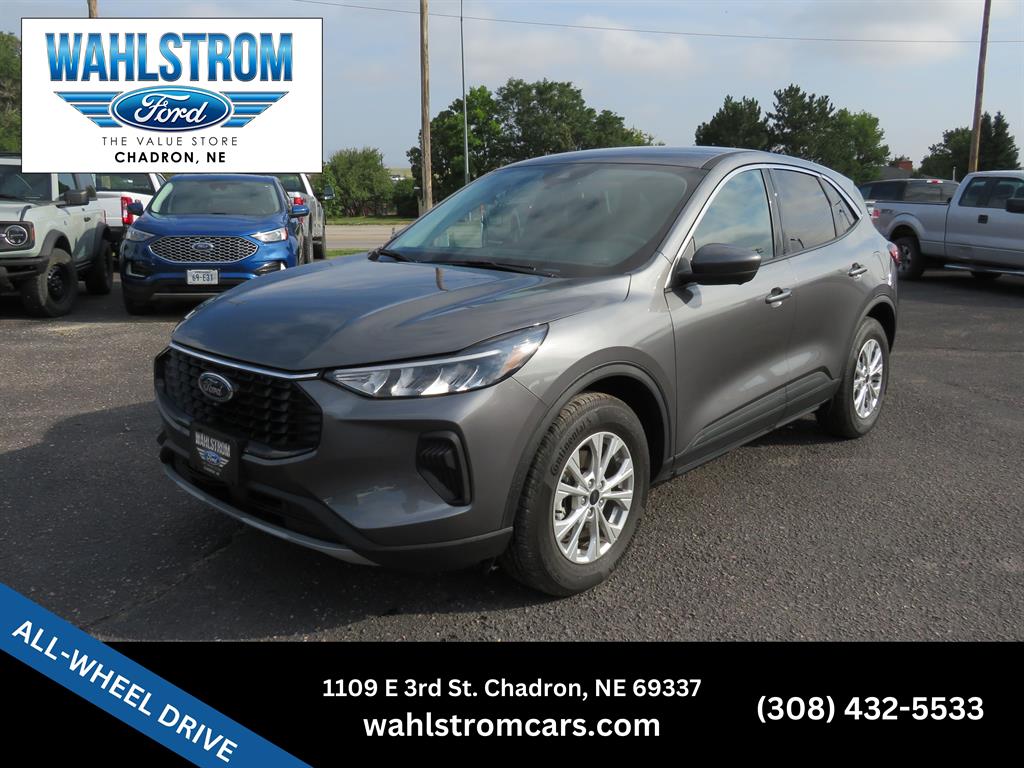 2023 Ford Escape Active's photo