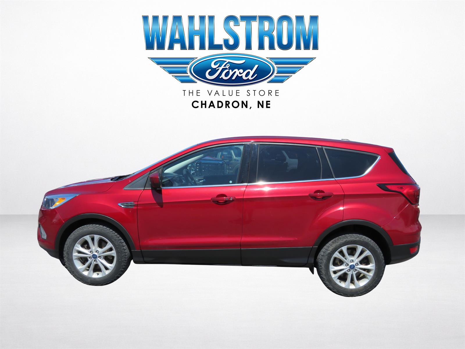 Used 2019 Ford Escape SE with VIN 1FMCU9GDXKUA52533 for sale in Chadron, NE