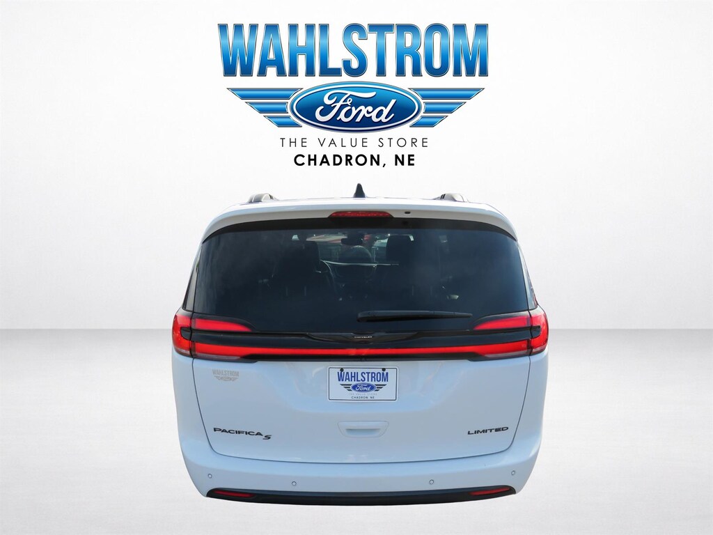 Used 2025 Chrysler Pacifica Limited Van Passenger Van