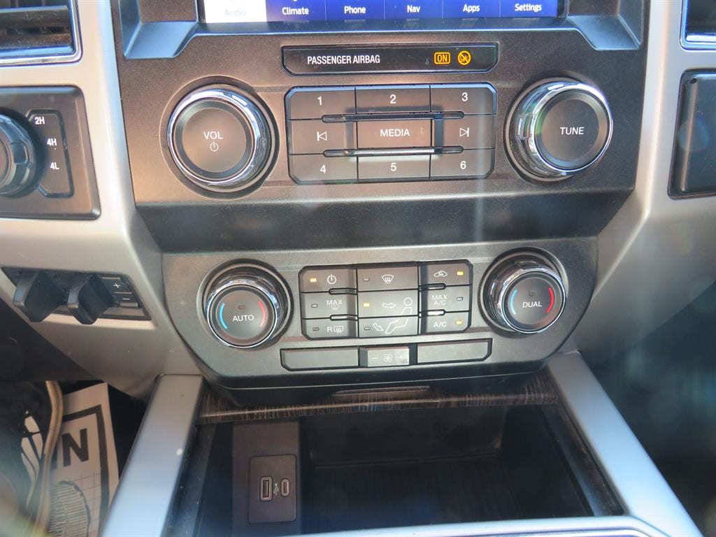 2021 Ford F-350 Super Duty Lariat - Photo 22