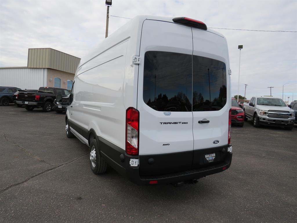 2026 Ford Transit photo 3