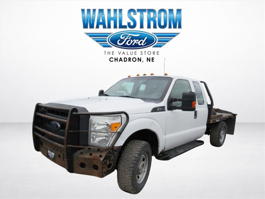 2013 Ford F-350 Super Duty Chassis Cab XL