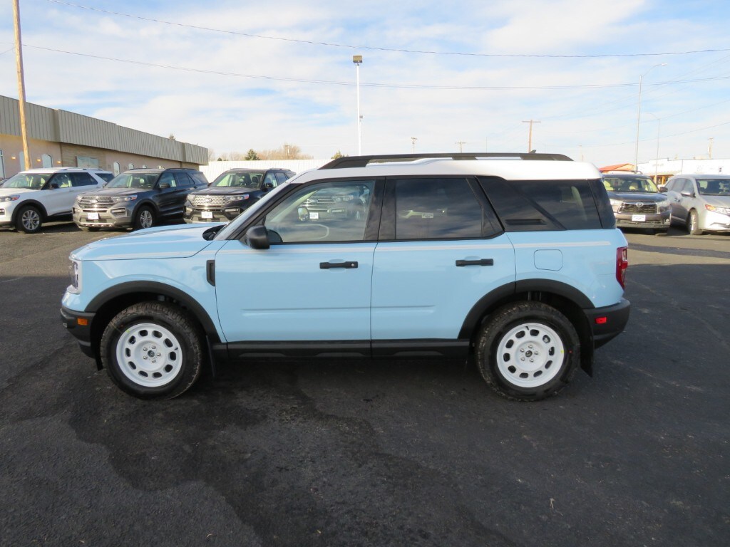 2024 Ford Bronco Sport Heritage photo 2