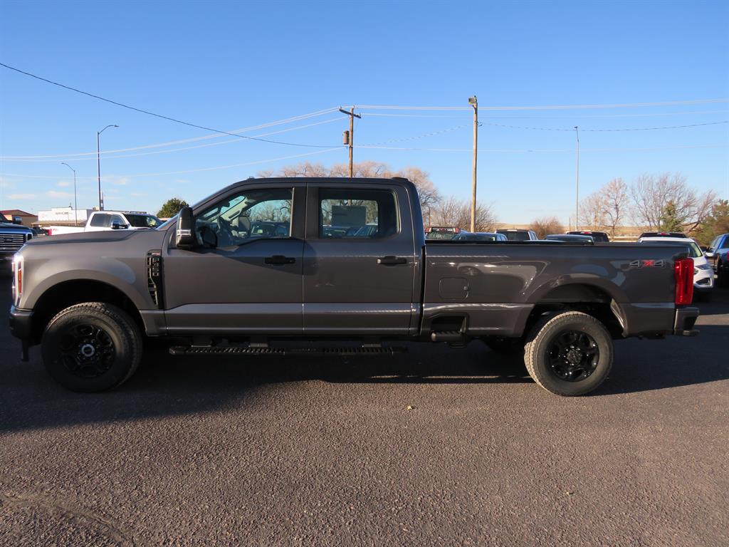 2026 Ford F-350 XL photo 3