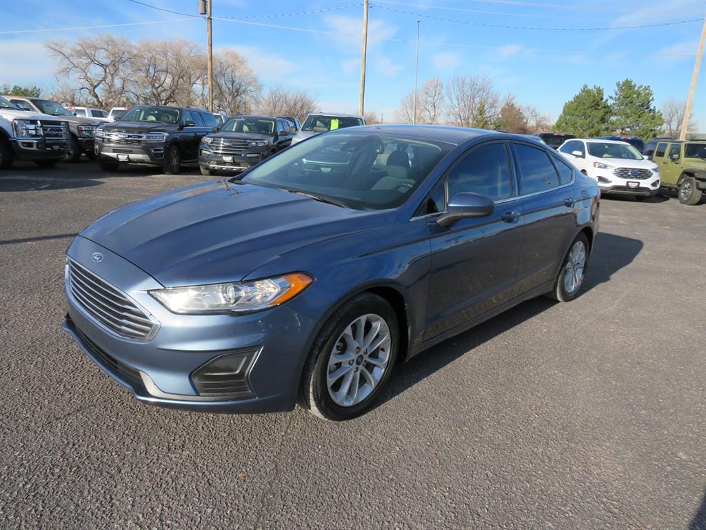 Used 2019 Ford Fusion SE with VIN 3FA6P0HD2KR179325 for sale in Chadron, NE