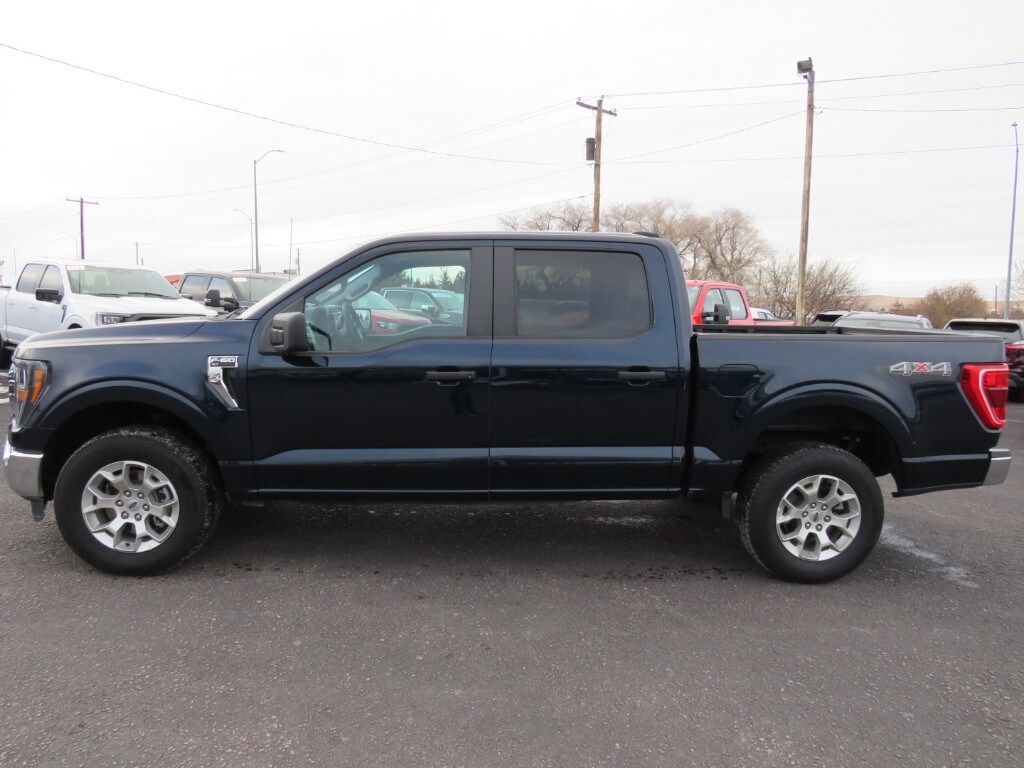 2023 Ford F-150 XLT photo 2