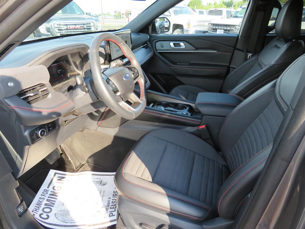 2025 Ford Explorer ST-LINE - Photo 9