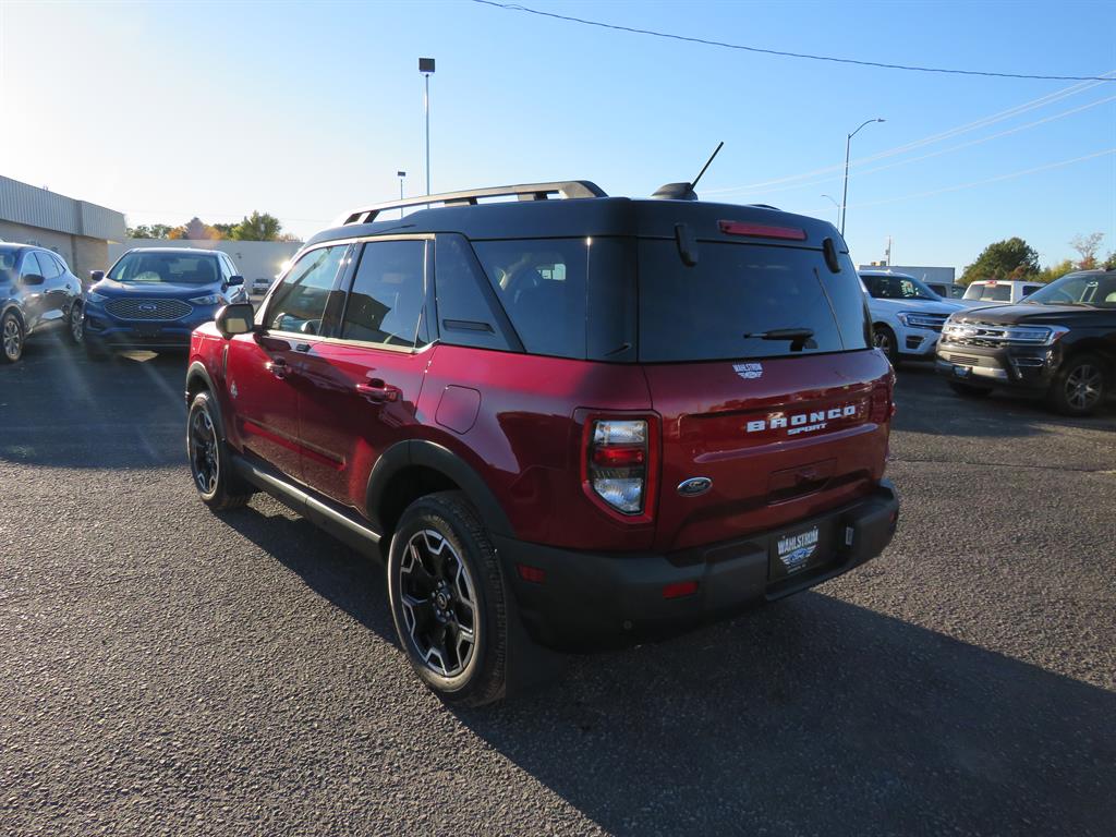 2025 Ford Bronco Sport Outer Banks photo 2