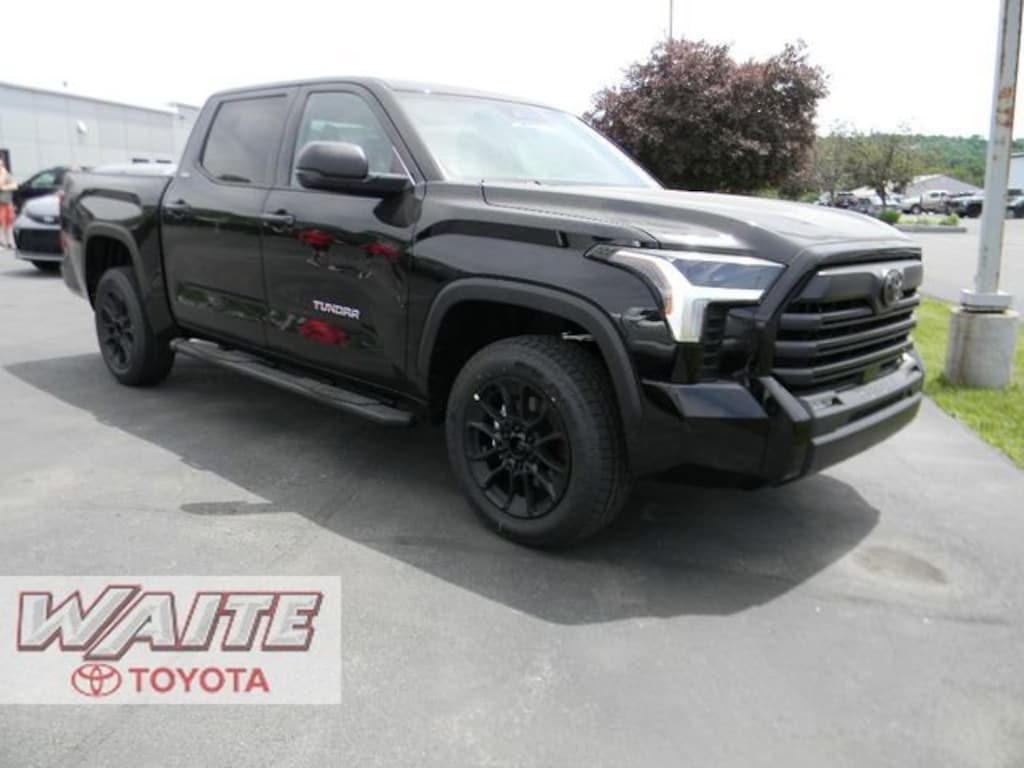 New 2026 Toyota Tundra SR5 SR5 CREWMAX 5.5