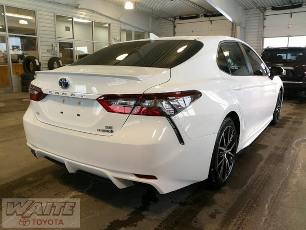Used 2024 Toyota Camry Hybrid SE Sedan