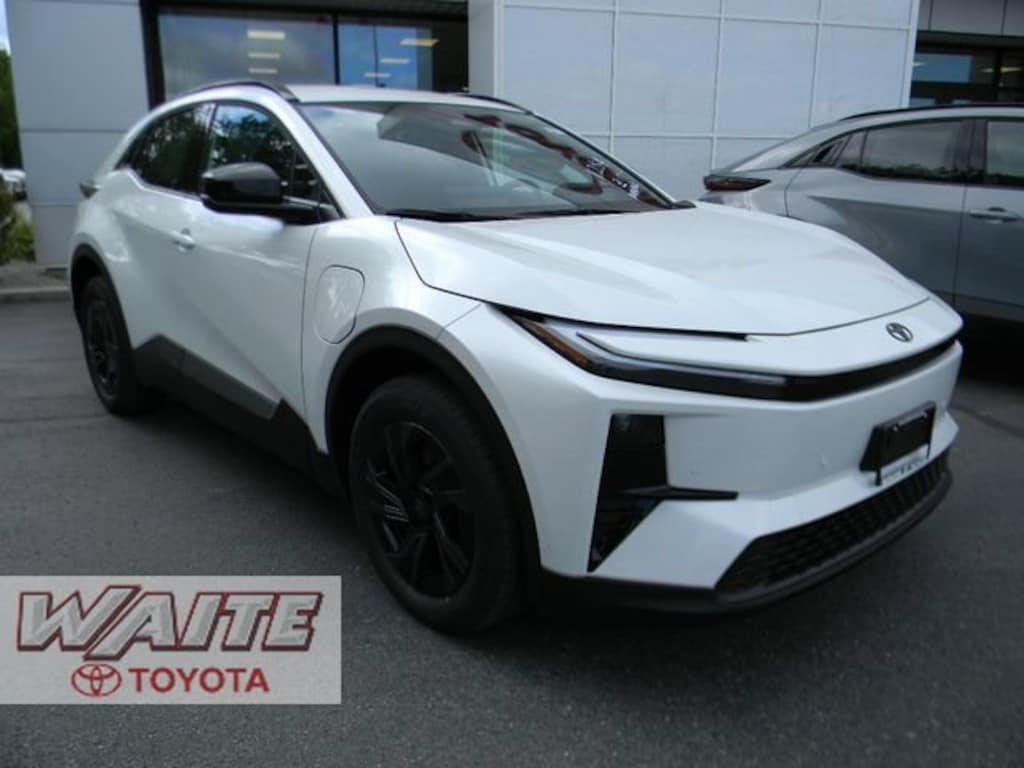 New 2026 Toyota C-HR SE SE AWD