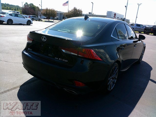 2020 Lexus IS 350 F SPORT photo 2