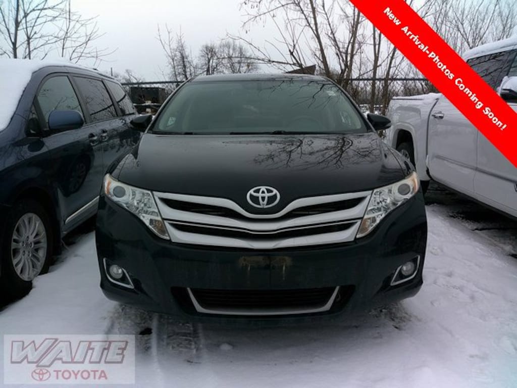 Used 2015 Toyota Venza LE SUV