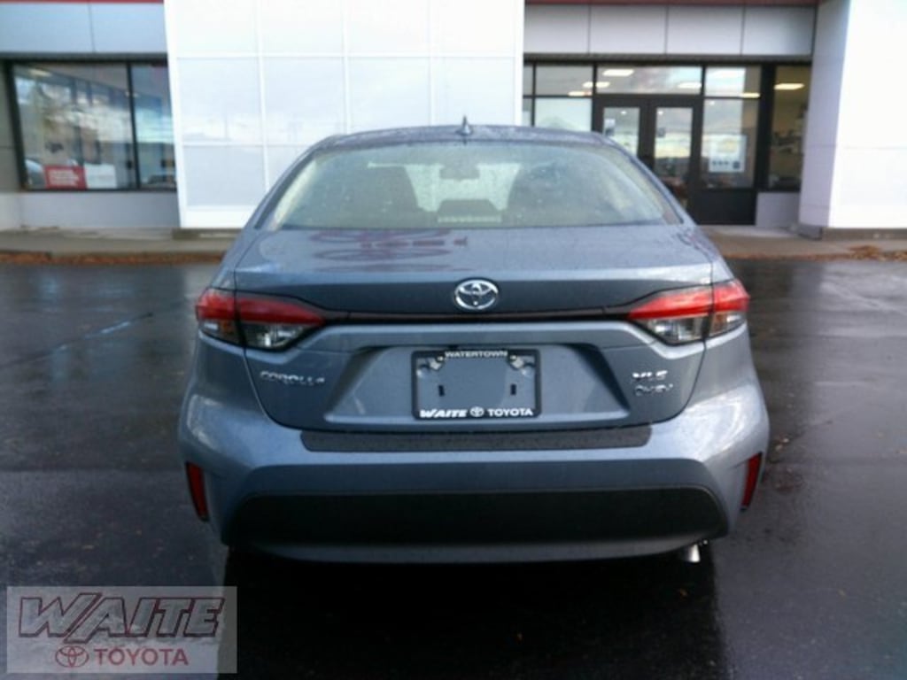 New 2026 Toyota Corolla Hybrid XLE XLE SEDAN