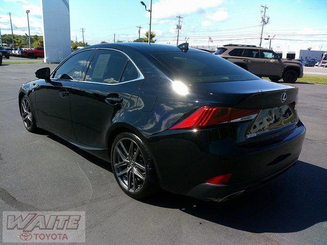 2020 Lexus IS 350 F SPORT photo 4