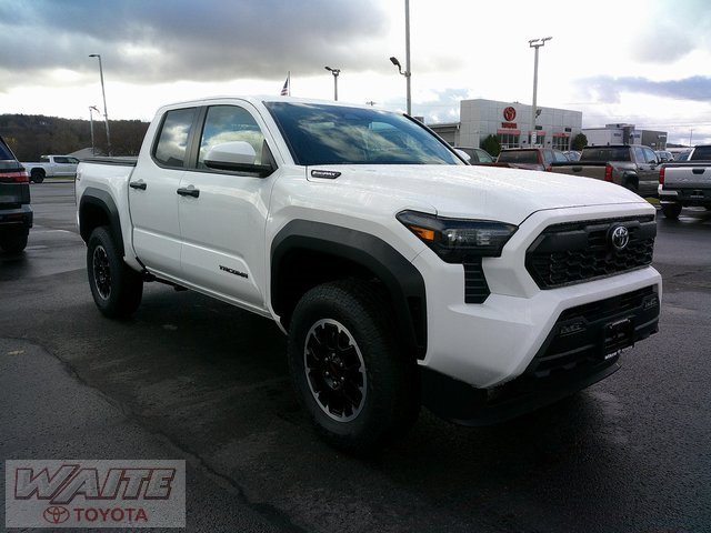 2025 Toyota Tacoma TRD Off Road's photo