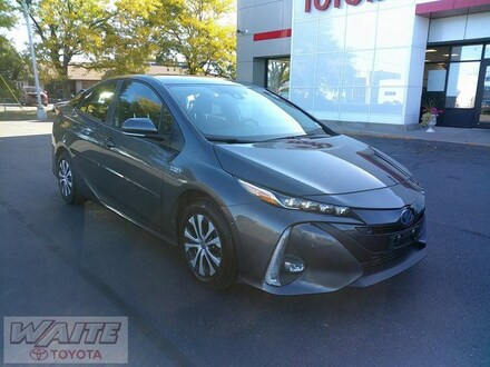 2022 Toyota Prius Prime Limited Hatchback