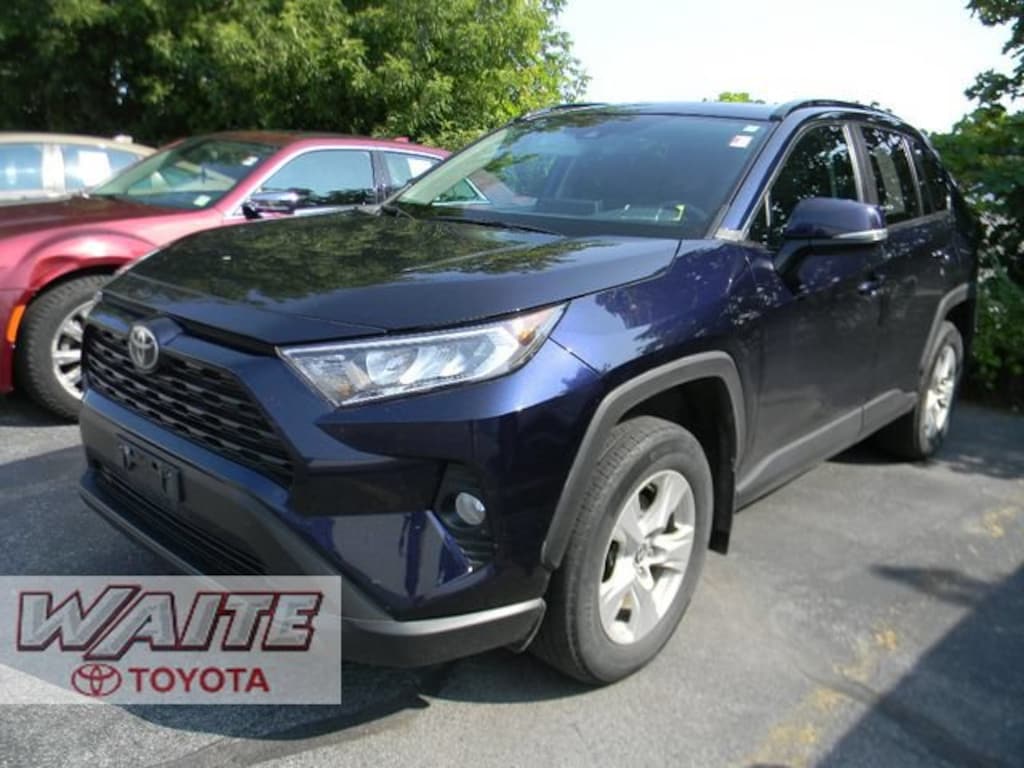Used 2021 Toyota RAV4 XLE SUV
