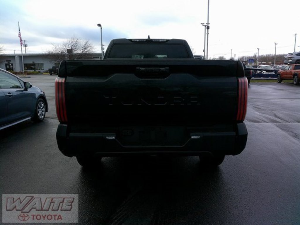 New 2026 Toyota Tundra Limited LIMITED CREWMAX 6.5