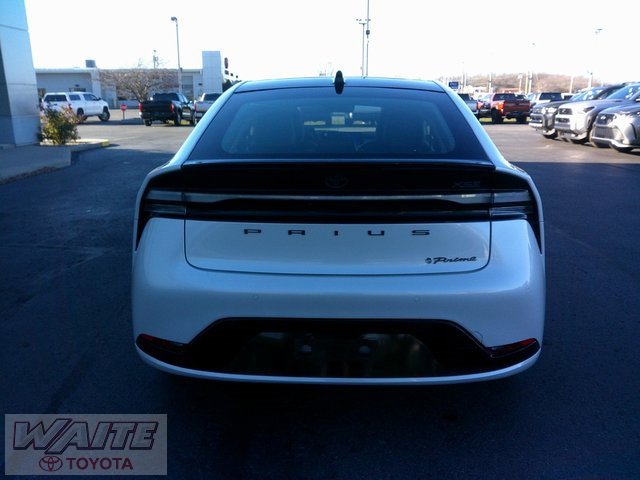 2024 Toyota Prius Prime XSE photo 3