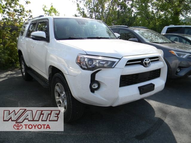 2022 Toyota 4Runner SR5 Premium 4WD V6's photo