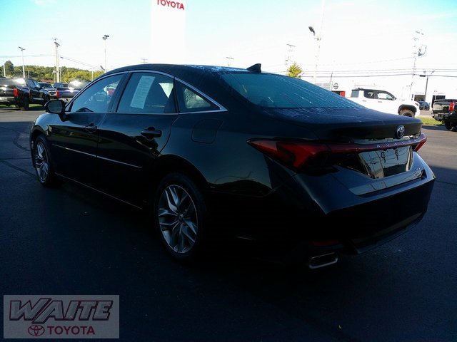 2022 Toyota Avalon XLE photo 4