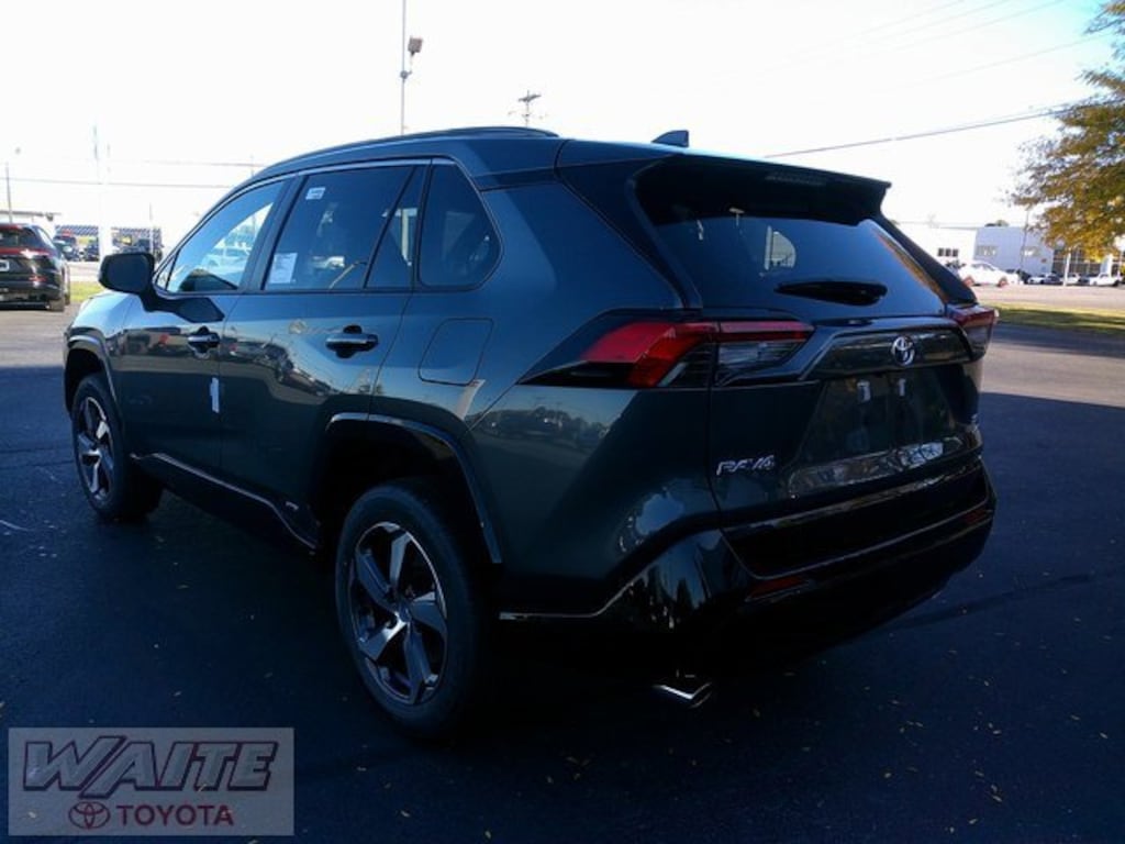 New 2025 Toyota RAV4 Plug-in Hybrid SE PLUG-IN HYBRID