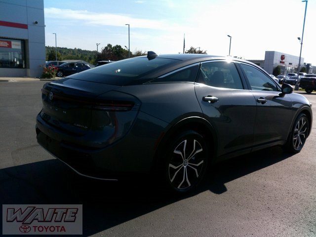 2023 Toyota Crown Limited photo 2