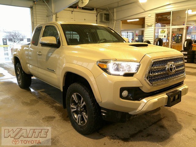 2017 Toyota Tacoma TRD Sport