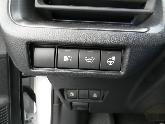 2026 Toyota Prius Plug-in Hybrid Nightshade - Photo 13