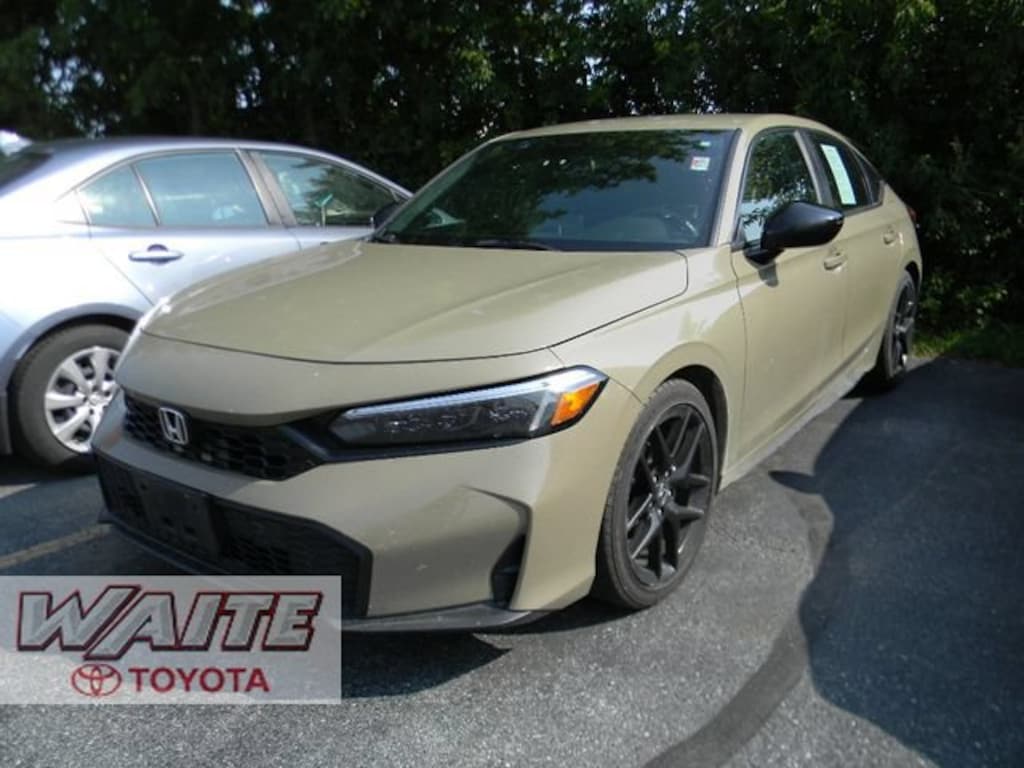 Used 2025 Honda Civic Sport Hatchback
