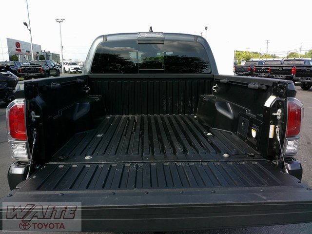 2023 Toyota Tacoma TRD Sport V6 photo 4