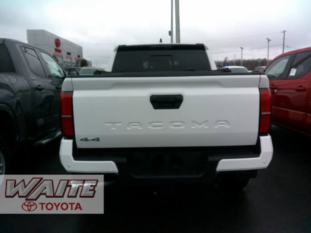 New 2026 Toyota Tacoma SR5 4X4 DOUBLE CAB