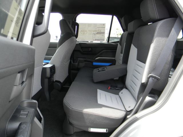 2026 Toyota 4Runner TRD Off-Road - Photo 18