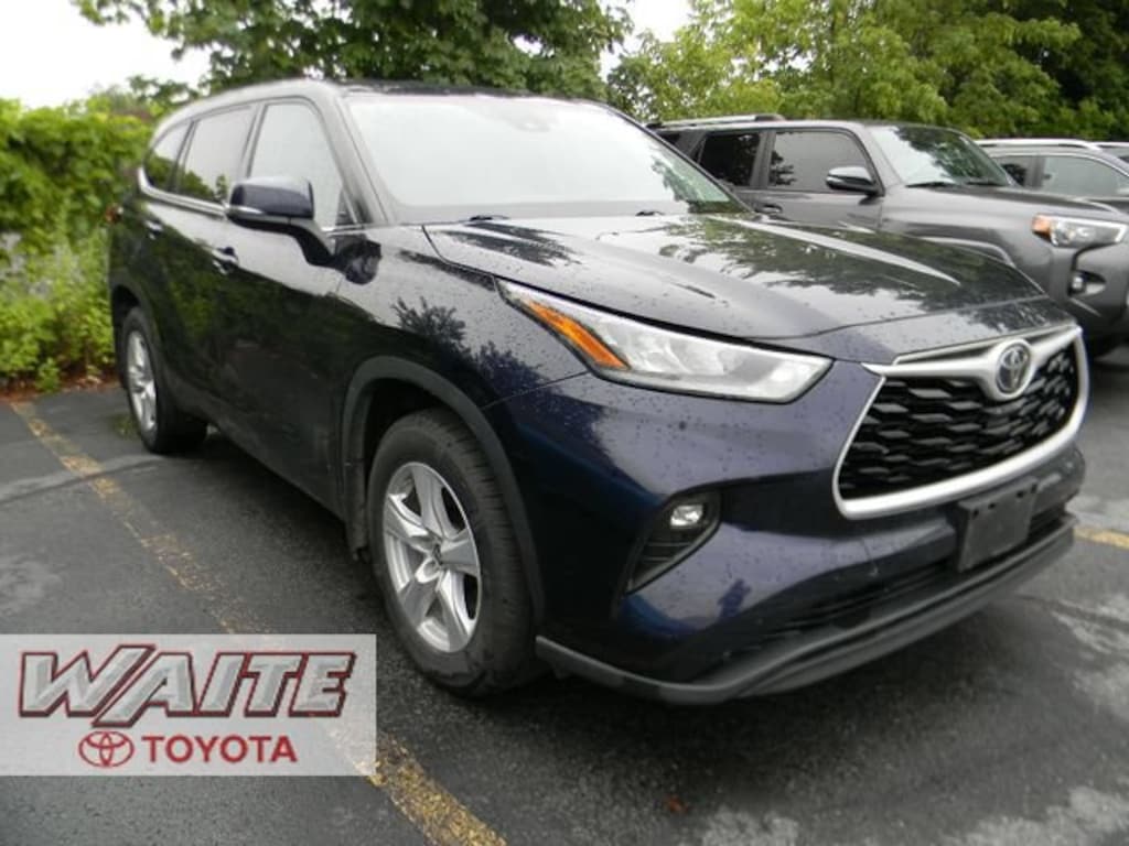 Used 2020 Toyota Highlander LE SUV
