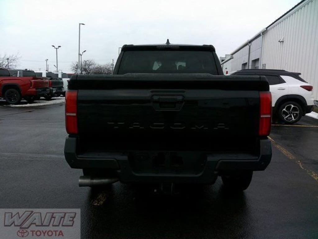 New 2026 Toyota Tacoma SR 4X2 DOUBLE CAB