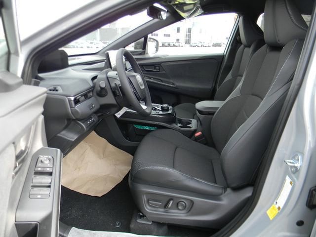 2026 Toyota C-HR SE - Photo 9
