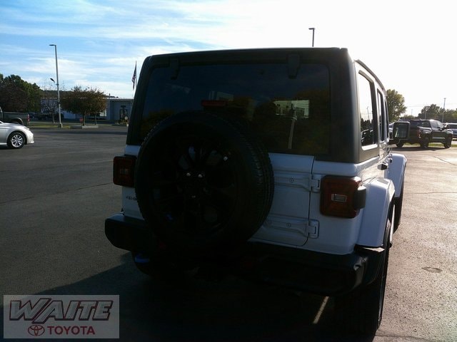 2023 Jeep Wrangler 4xe Sahara photo 3
