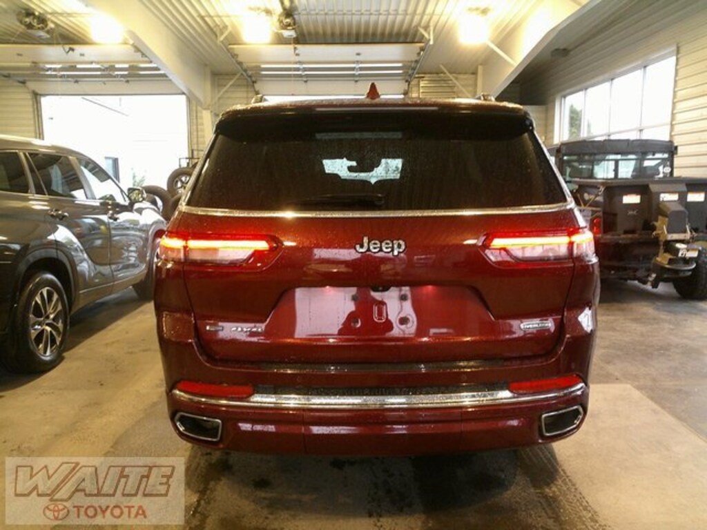 Used 2022 Jeep New Grand Cherokee Overland SUV