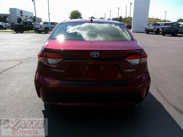 2022 Toyota Corolla Hybrid LE photo 3